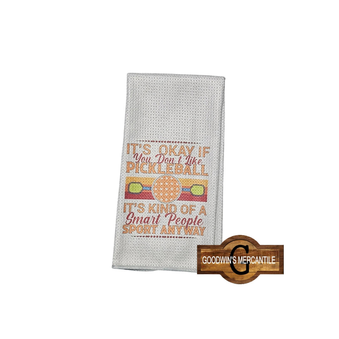 SMART PEOPLE PLAY PICKLEBALL PRINTED TEA TOWEL